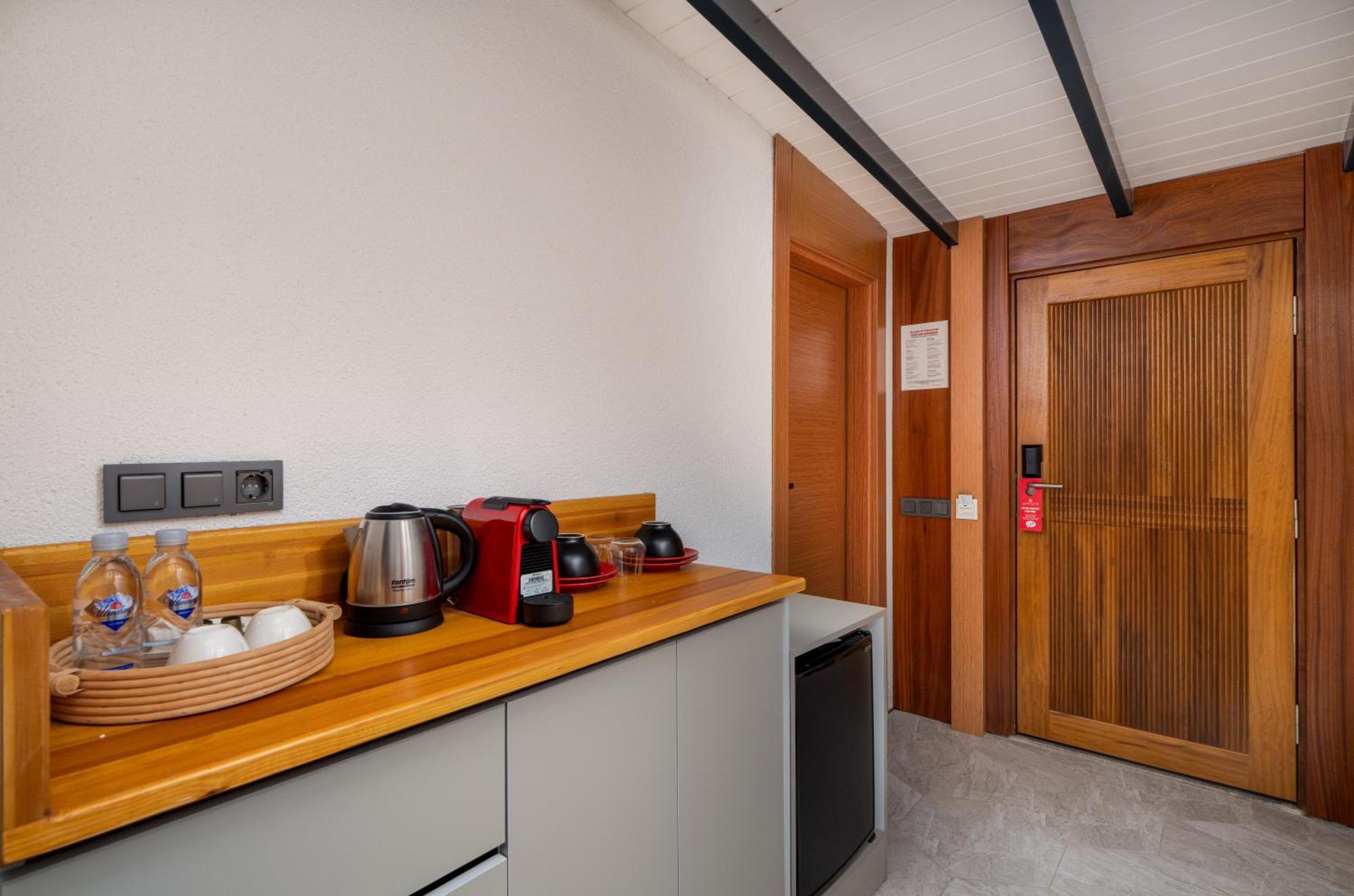 Lupia Suites Калкан Экстерьер фото