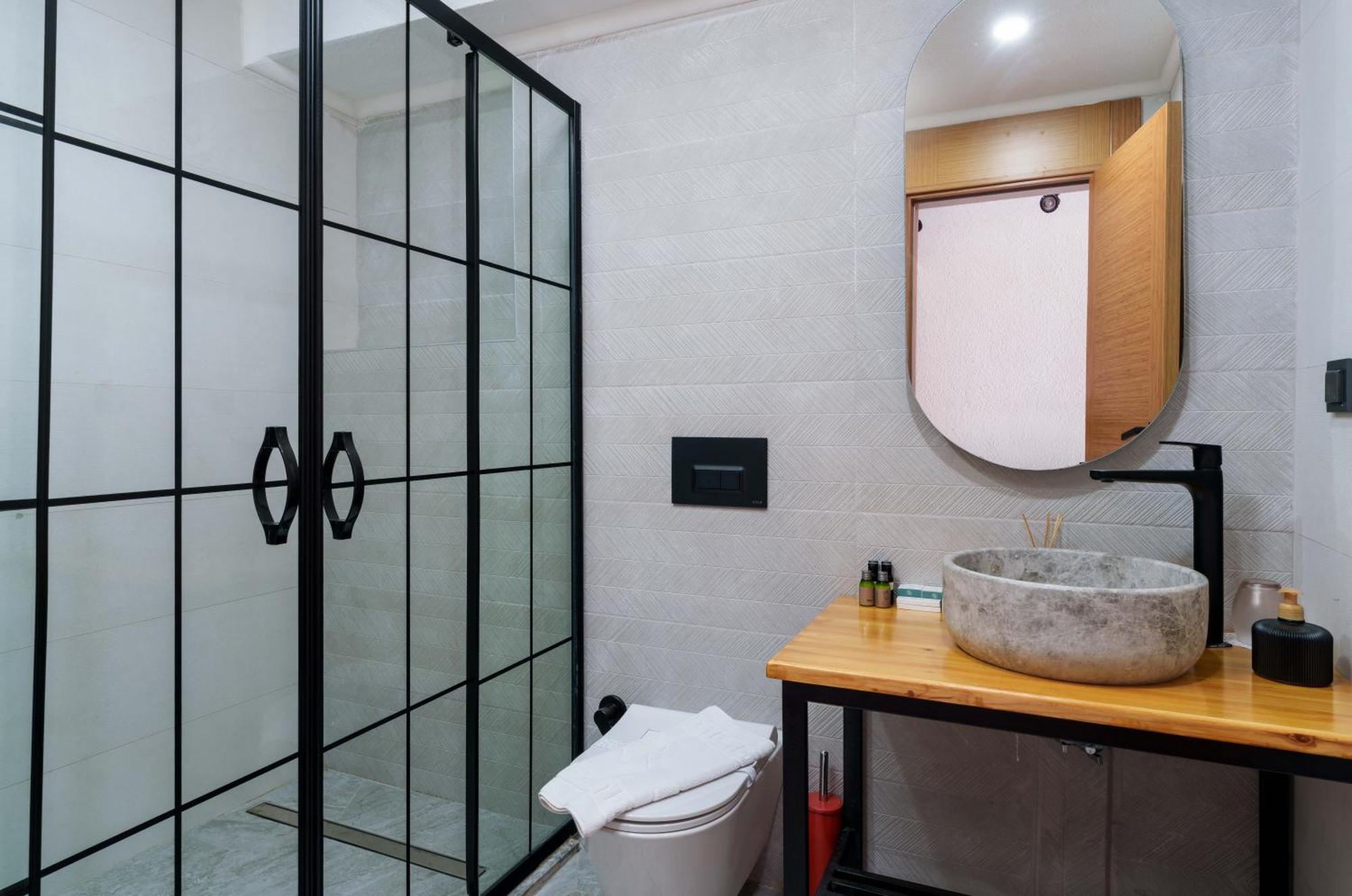 Lupia Suites Калкан Экстерьер фото